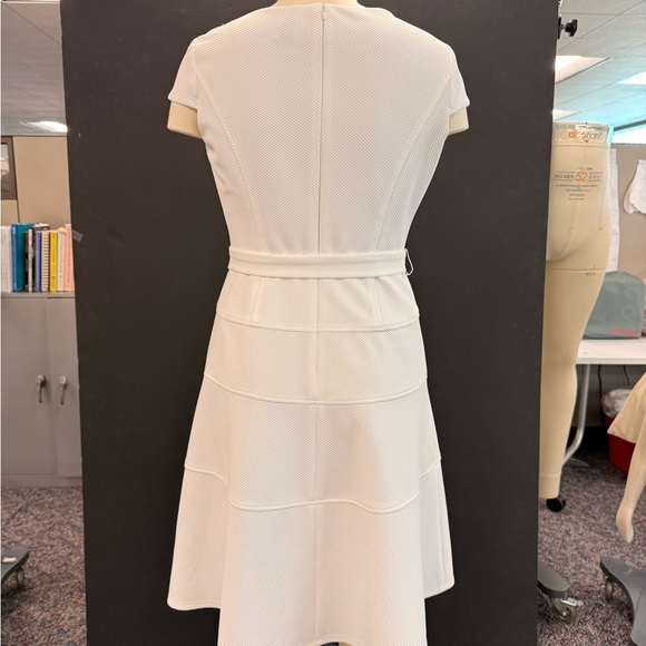Anne Klein White Textured Cap Sleeve Belted A-Line Dress - Picture 4 of 6